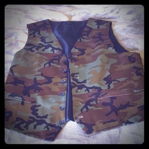 Men's J Ferrar Camo Vest